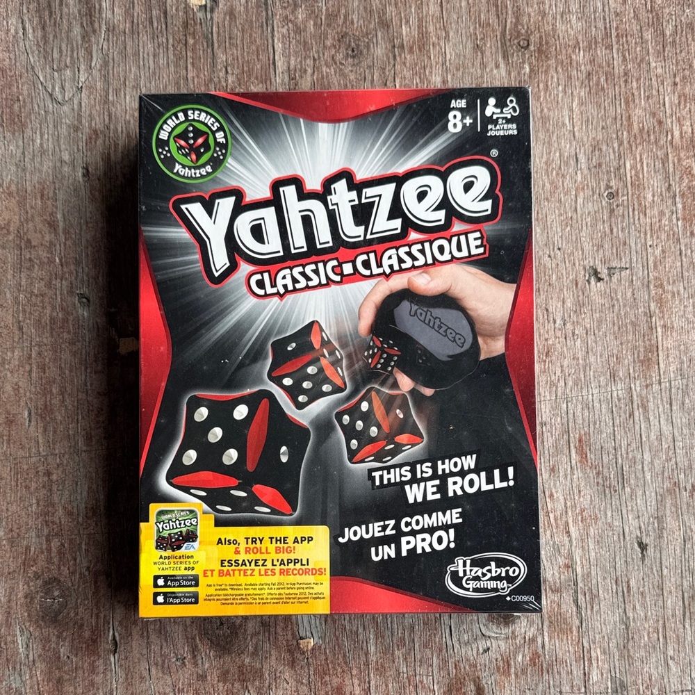 Yahtzee Classic World Series / Hasbro Gaming / 2012 / New / This Is How We Roll!